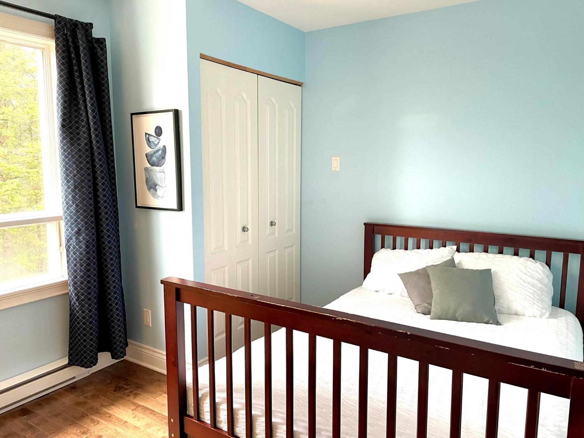 *new* Stunning Waterfront Bright With *